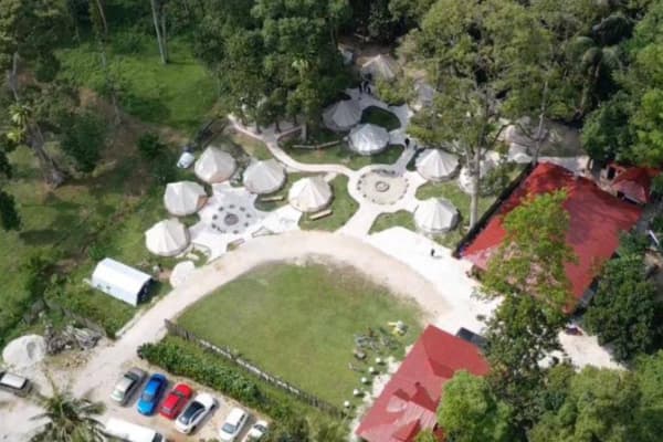 Gopeng Glamping Park鸟瞰图豪华帐篷霹雳州热带雨林